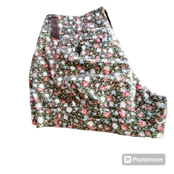 American Rag Floral Shorts size 13 - Picture 5 of 9